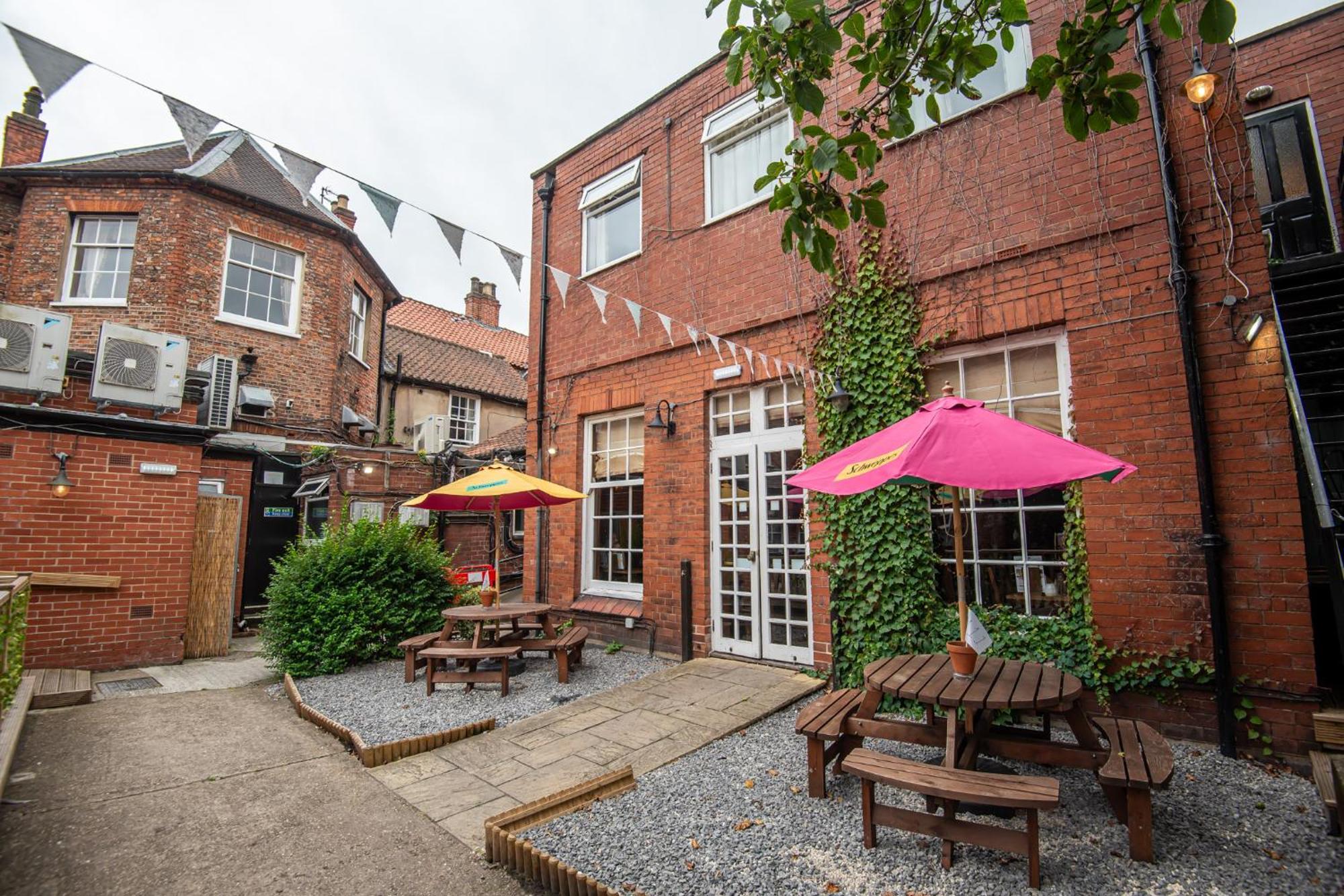 The George Inn Selby Extérieur photo